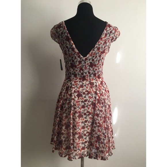SOLD ✔️ NWT Poplin Collar Floral Dress from ZARA - Picture 6 of 8